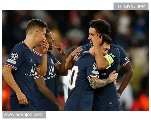 中超赛场曼联逆袭巴黎圣日耳曼全场沸腾历史冷门再现