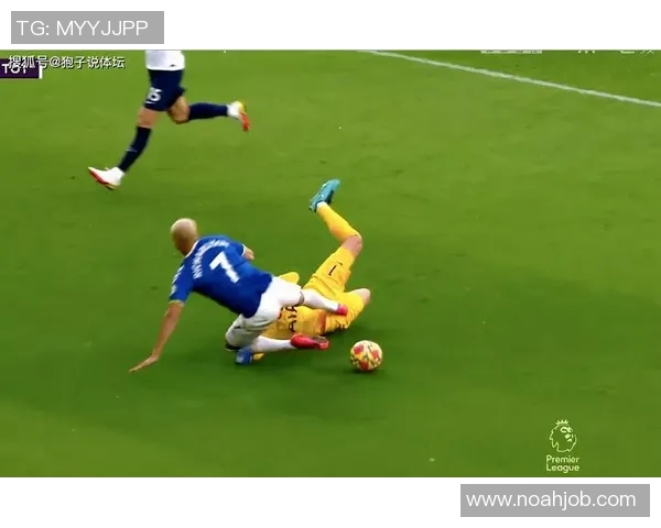 英超激战皇马险胜里昂争议判罚引发全场热议