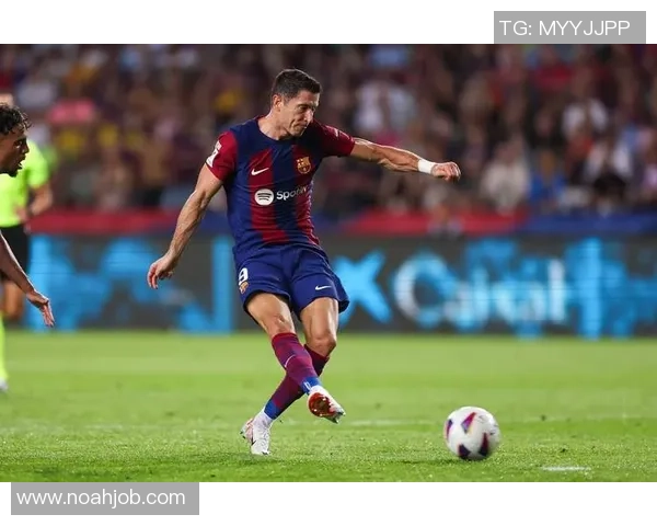 德甲精彩对决巴萨以4-0大胜本菲卡补时进球点燃全场热情