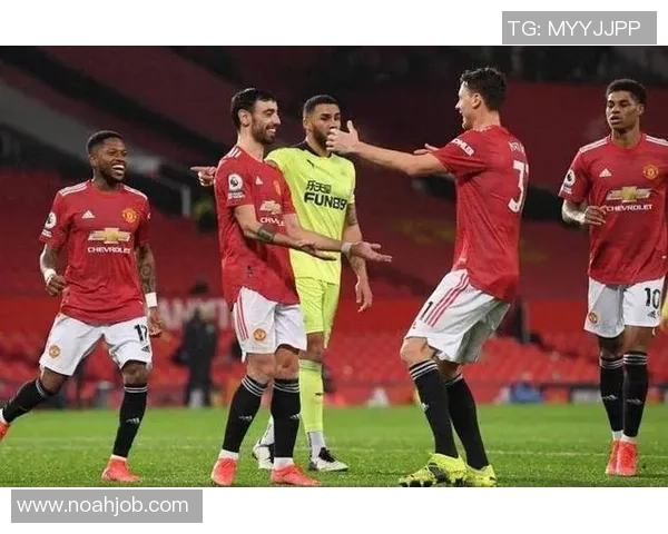 德甲焦点战曼城大胜曼联四球狂潮引发全场热烈反响