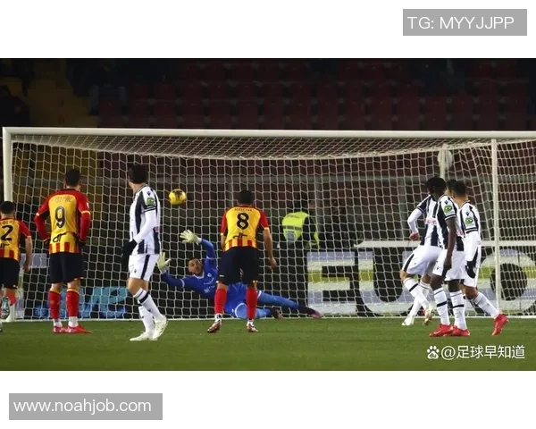 欧冠决战曼城狂胜曼联五球大捷争议判罚引发全场热议