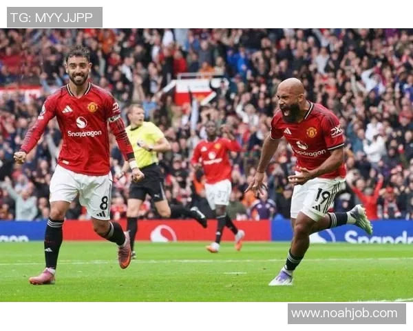 英超焦点战曼联逆转曼城红牌争议引发热议与转会传闻涌现